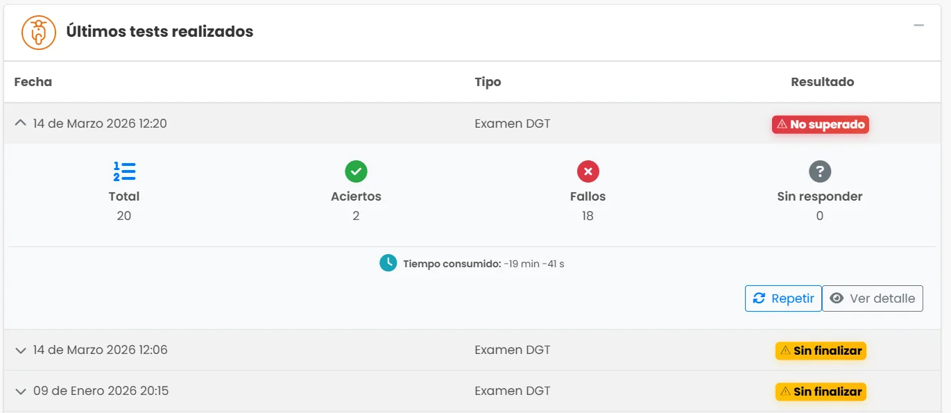 Interfaz del Smart Test de DrivenYou mostrando preguntas personalizadas para el examen de ciclomotor AM